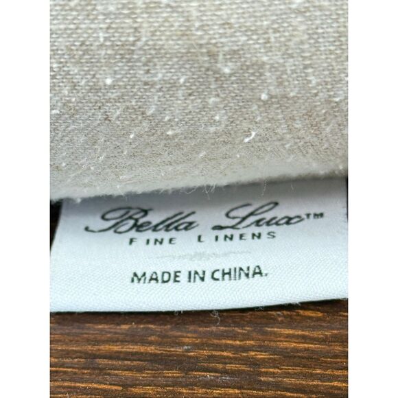 Bella Lux Fine Linens embroidered feather rectangle pillow 14x23' - Picture 5 of 7